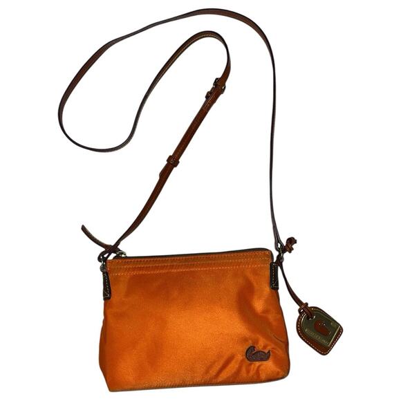 Dooney Bourke Purse Crossbody Orange Brown Embroidered Logo Boho Classic Preppy - Picture 1 of 16